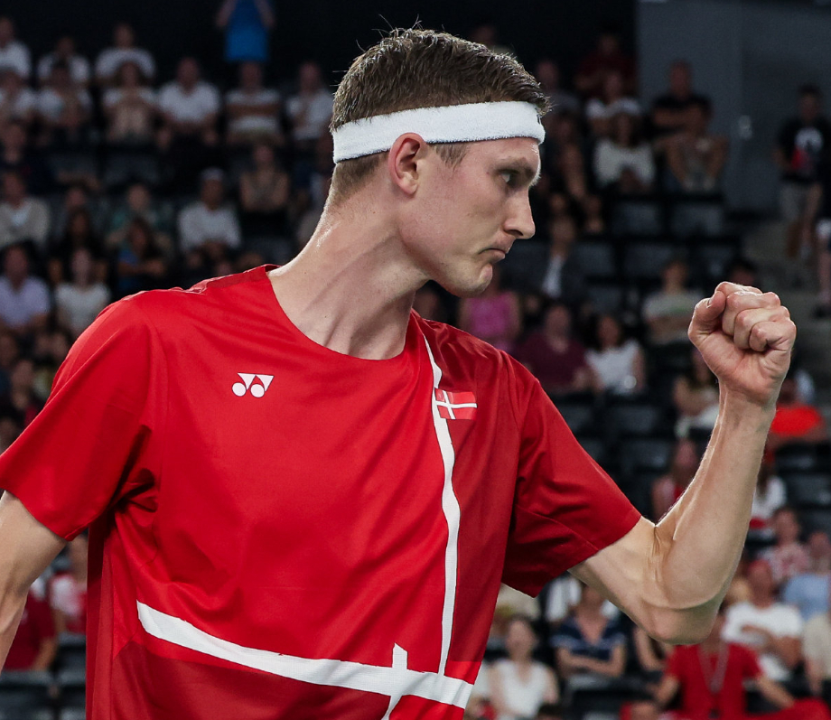 泰国羽毛球队轻取印尼羽毛球队，安赛龙爆发神勇