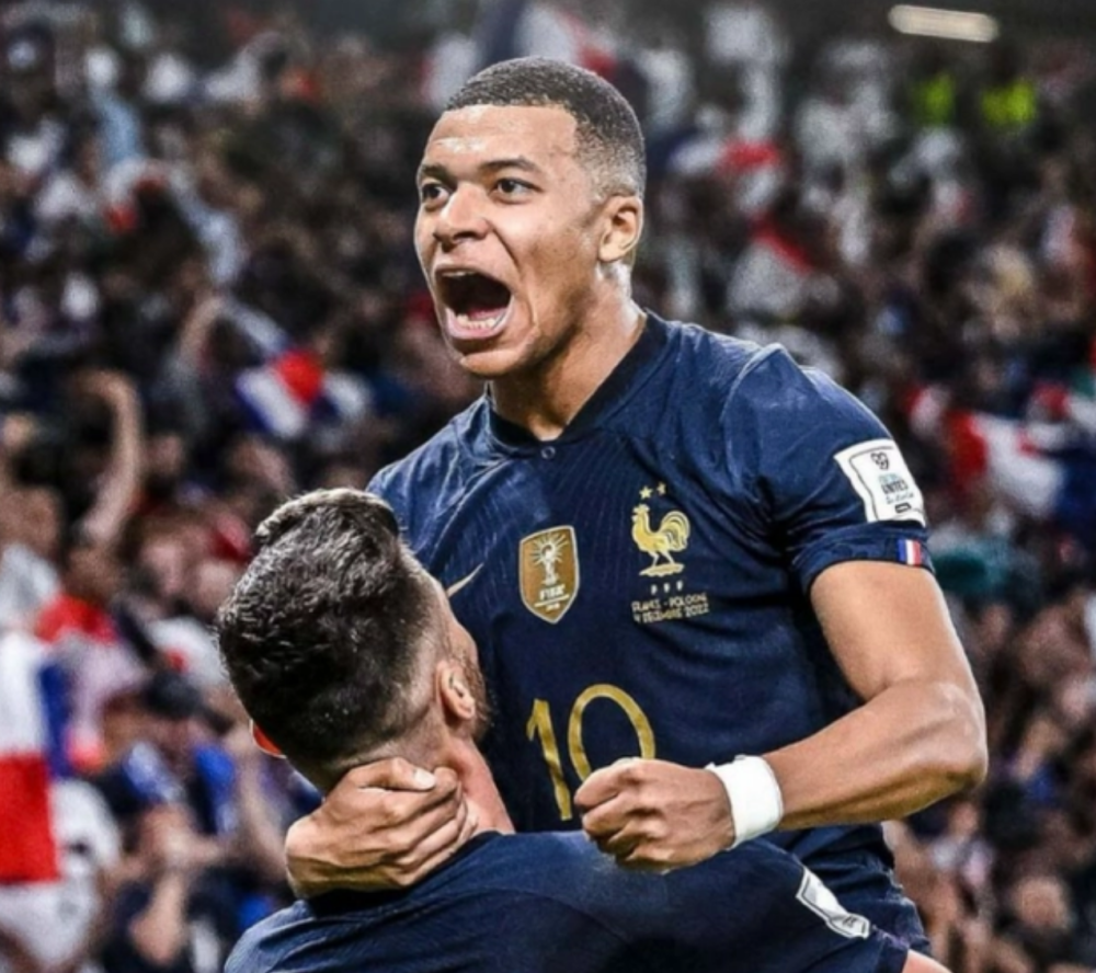 包含英格兰羽毛球队爆冷泰国羽毛球队，安赛龙制霸全场的词条