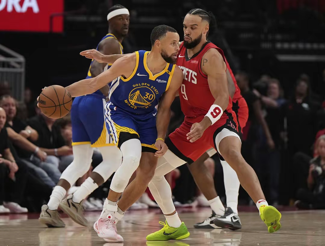 开云体育中国-火箭碾压雄鹿，库里关键制胜