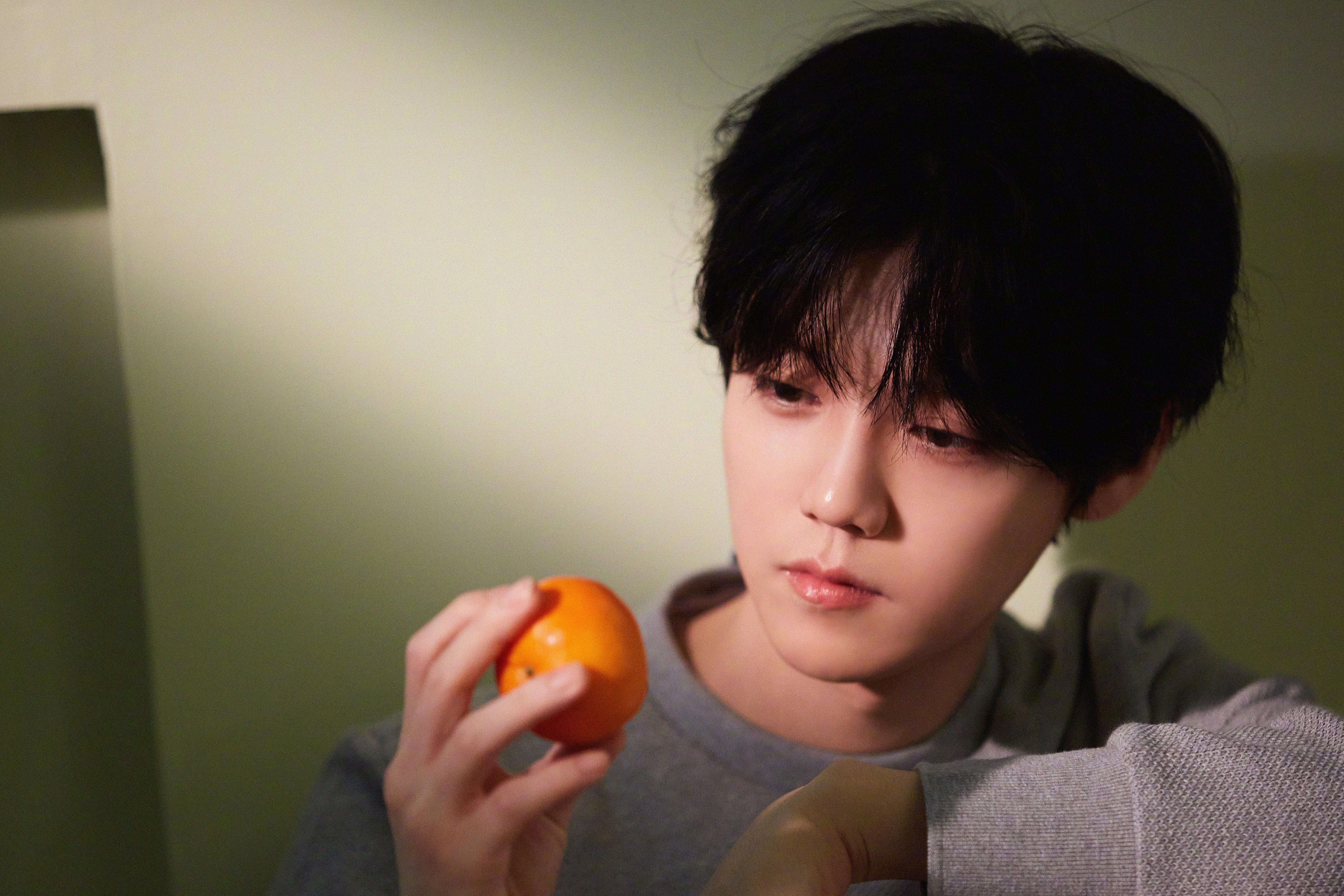 逆袭者的黑夜颂歌,霍肯伯格在F1巴林揭幕战的福克斯时刻