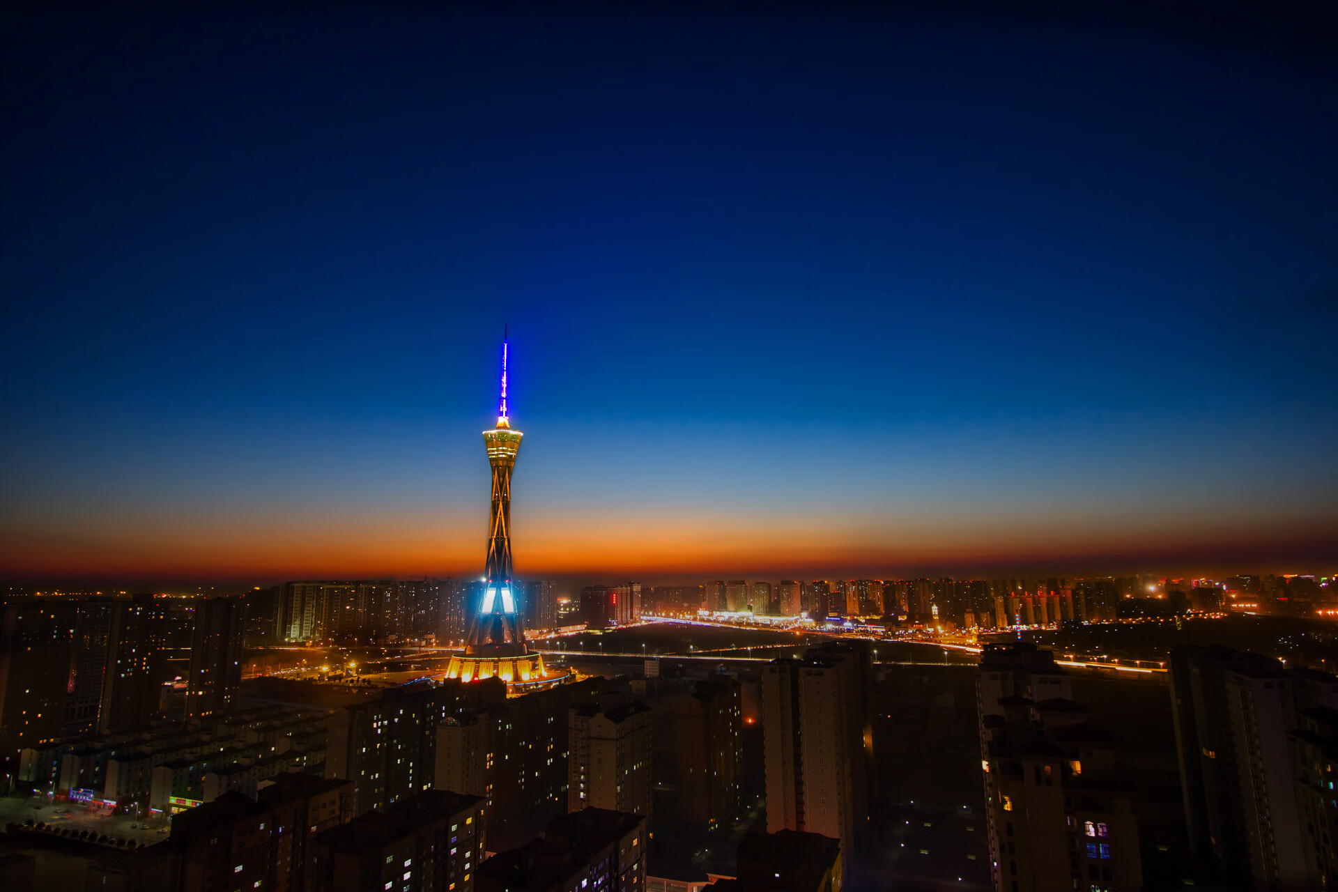 欧冠半决赛舞台上的篮球奇观，爵士队轻取深圳队，跨界焦点战引爆全球