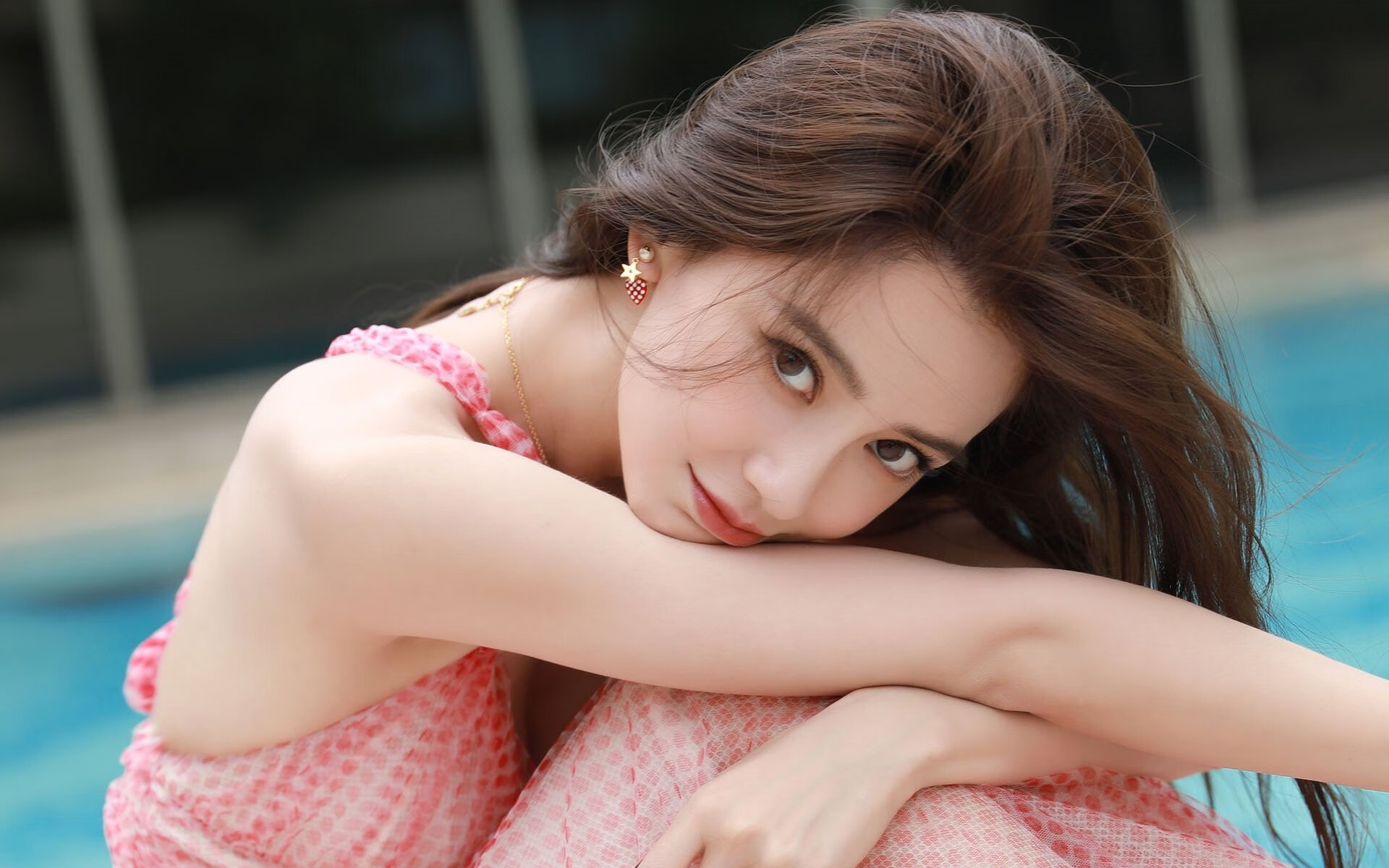 开云体育入口-红色天穹下的白色彗星，当勇士坠落的夜晚与神迹降临的黄昏重叠