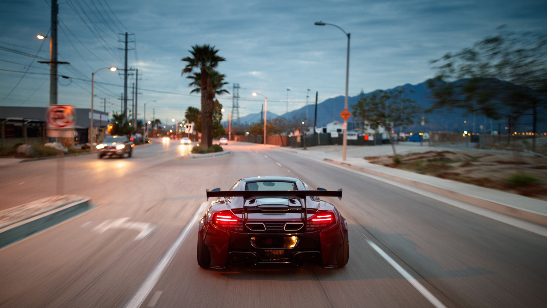 开云体育APP下载-萨卡自我介绍，一脚点燃赛场，厄瓜多尔力克突尼斯